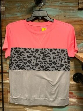 Colorblock Leopard Print Tee - Neon Pink, Gray